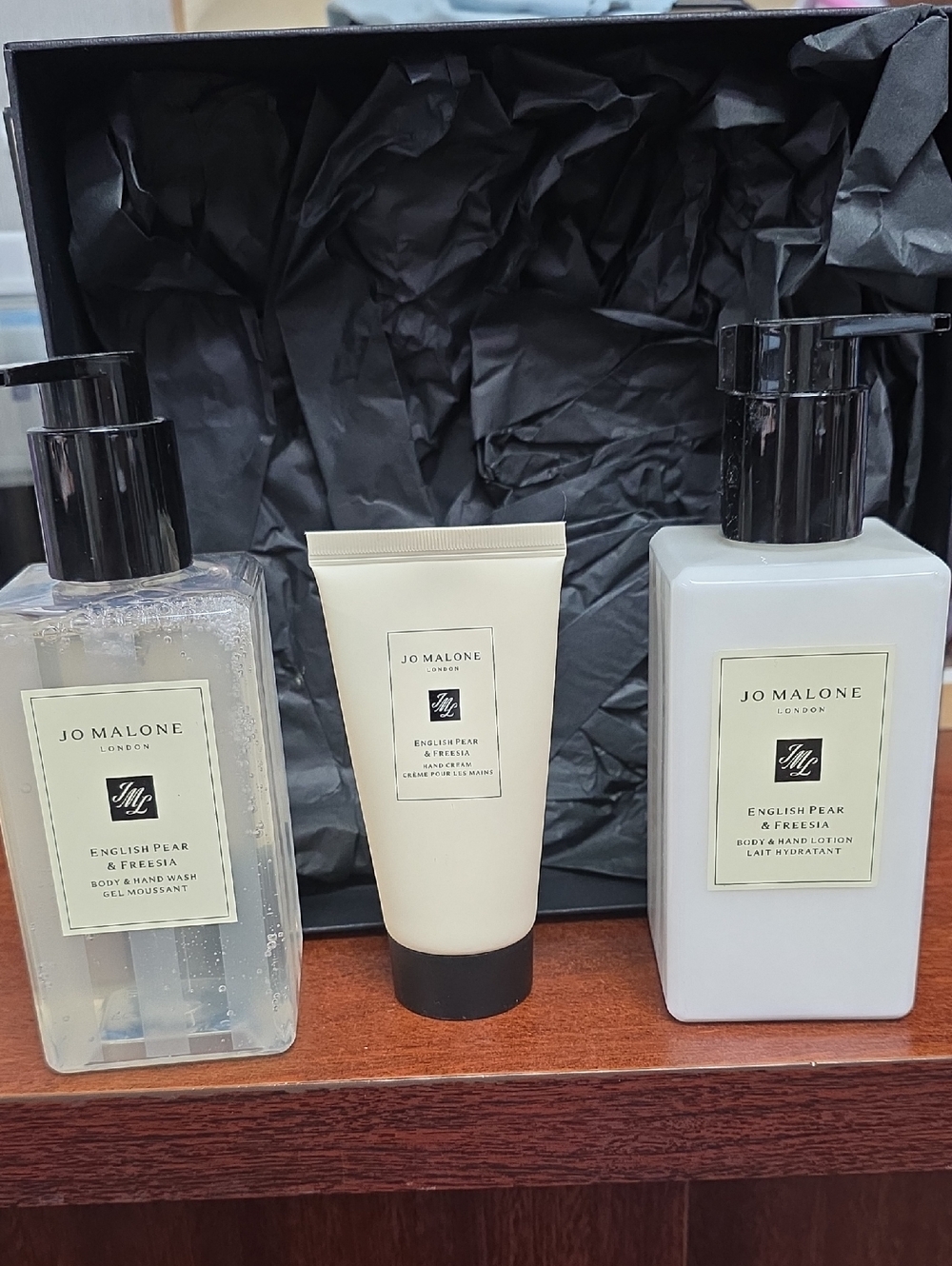Jo Malone London English Pear & Freesia Bath & Body Gift Set